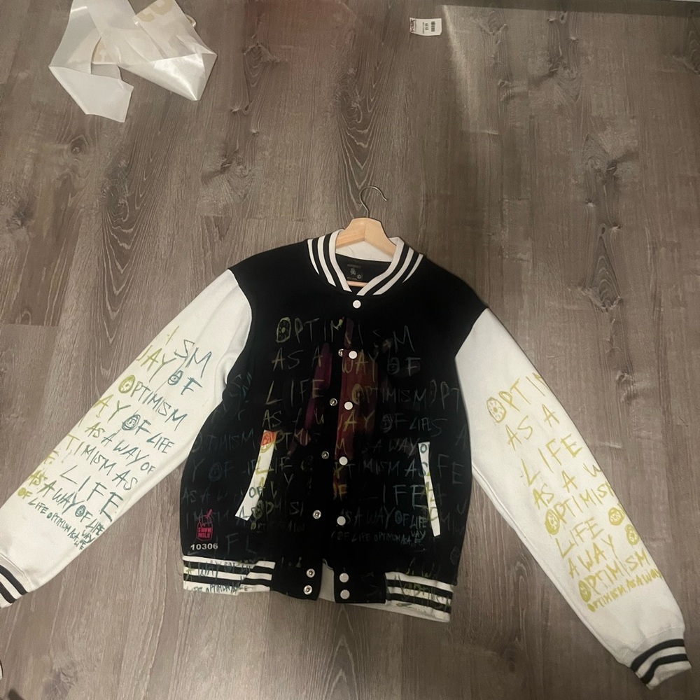 REAL SNOW MILK LARGE VARSITY JACKET